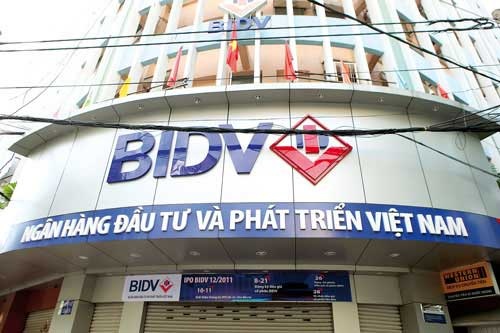 BIDV thu "đậm" từ lãi cho vay - 1 Lãi suất giảm song tiền huy động của BIDV vẫn tăng hơn 10% và thu nhập lãi tăng mạnh.
