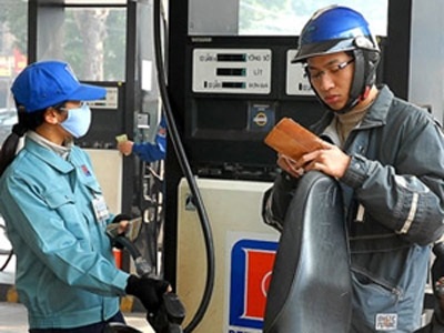 Xăng thế giới giảm mạnh, trong nước không nhúc nhích! - 1 Xăng Singapore giảm mạnh, trong nước không nhúc nhích!