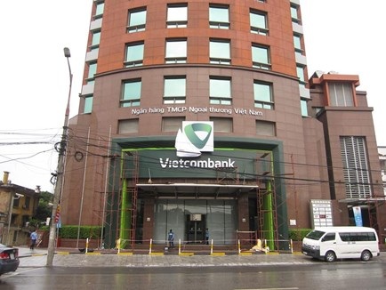Vietcombank tung 3000 tỷ đồng kích cầu bằng lãi suất hấp dẫn - 1 VCB giữ nguyên mục tiêu đến cuối năm tăng trưởng tín dụng 12% so với năm 2012.