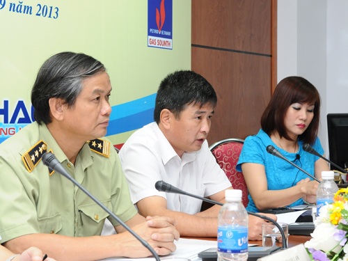 Dẹp gas “dởm”: Khó vì “đầu gấu” ngăn cản! - 2 Dẹp gas “dởm”: Khó vì “đầu gấu” ngăn cản!