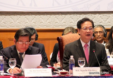 Bộ trưởng Bùi Quang Vinh: Vay hôm nay hãy nghĩ cho đời con cháu! - 1 Bộ trưởng Bùi Quang Vinh: Vay hôm nay hãy nghĩ cho đời con cháu!