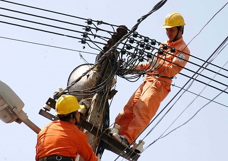 EVN xoay xở lo đủ điện cho miền Nam trong mùa khô - 1 Nhu cầu điện có thể tăng đột biến trong mùa khô 2014