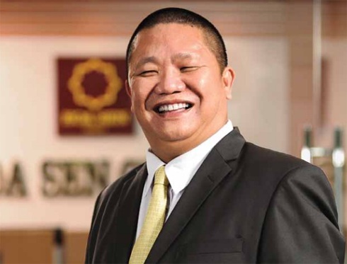 Ông Lê Phước Vũ bán 24 triệu cổ phần Hoa Sen - 1 Ông Lê Phước Vũ có thể sẽ bị loại khỏi danh sách 15 người giàu nhất TTCK Việt Nam.