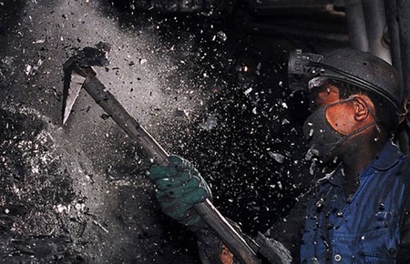 Vinacomin muốn đẩy nhanh các dự án có yếu tố Trung Quốc - 1 Tiêu thụ nội địa của Vinacomin tăng 20% so với cùng kỳ, xuất khẩu giảm mạnh gần 40%.