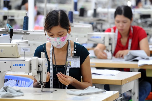 Vì đâu "một người Singapore làm việc bằng 15 người Việt"? - 1 Vì đâu một người Singapore làm việc bằng 15 người Việt?