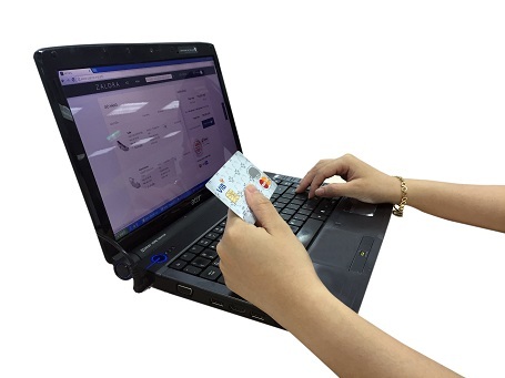 Thanh toán quốc tế được hoàn tiền chi tiêu 5%