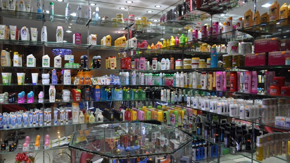 Hàng lậu, hàng giả lộng hành, Phó Thủ tướng “lệnh” quy trách nhiệm cá nhân - 1 Hàng lậu, hàng giả lộng hành, Phó Thủ tướng “lệnh” quy trách nhiệm cá nhân