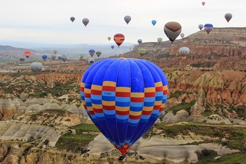 Khám phá thung lũng đá có hình dáng "siêu nhạy cảm" - 3 Thung lũng Cappadocia còn được biết tới với tên gọi thung lũng tình yêu.