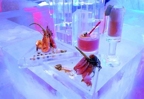 Tới quán cafe âm độ C giữa lòng sa mạc bỏng rẫy - 6 Ngoài cafe, quán còn phục vụ một số đồ ăn nhẹ.