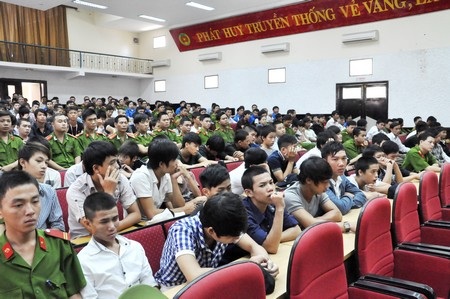 Đây là lần thứ hai, lãnh đạo TP Đà Nẵng nói chuyện với gần 180 em “chậm tiến”