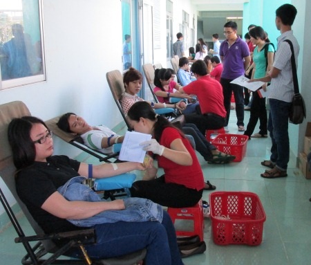 Sinh viên Cần Thơ trong một đợt tham gia hiến máu tình nguyện