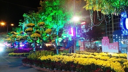 Ngôi nhà Nam Bộ được tái hiện ở đường hoa