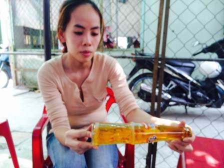 Chị Thư trình bày vụ việc với PV Dân trí ngày 13/2