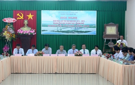 Quang cảnh hội nghị