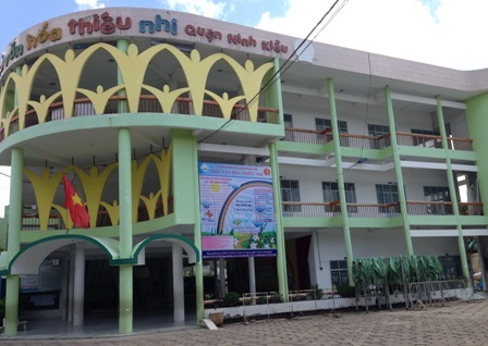 Thiếu sân chơi cho trẻ em, thừa quán nhậu cho người lớn!