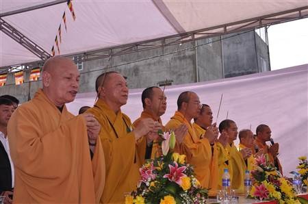 Phó Chủ tịch UBND tỉnh Cao Bằng phát biểu tại buổi lễ.