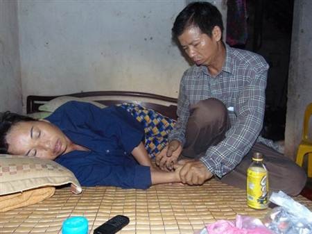 Đề nghị tuyên hủy nghĩa vụ cấp dưỡng của ông Chấn đối với con nạn nhân - 2 Đối tượng Lý Nguyễn Chung tại cơ quan điều tra.