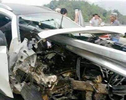 Hiện trường vụ tai nạn nghiêm trọng. (Ảnh: Otofun.net)