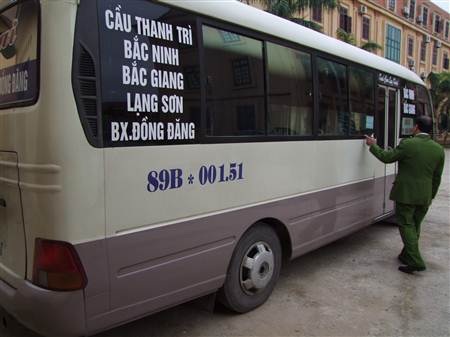 Chiếc xe đối tượng dùng để vận chuyển hàng lậu.