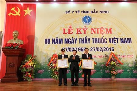 Ngành Y tế tỉnh Bắc Ninh đón nhận Bằng khen của Thủ tướng Chính phủ.