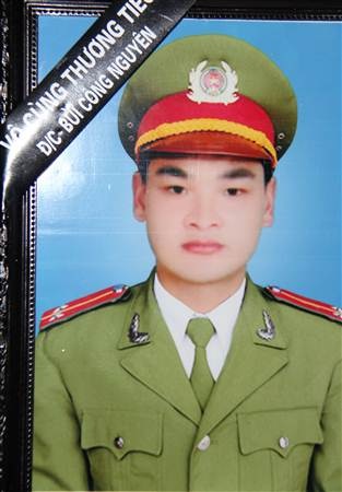 Trung úy Bùi Công Nguyên đã bị hi sinh khi làm nhiệm vụ.