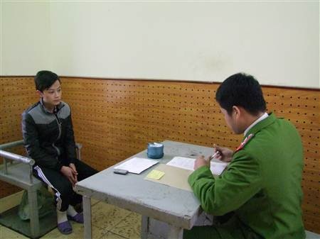 Khởi tố đối tượng lên biên giới mua ma túy về bán - 1 Đối tượng Thành tại cơ quan điều tra.