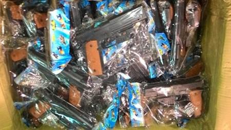 Tuồn hàng nghìn khẩu súng bắn đạn nhựa về Thủ đô