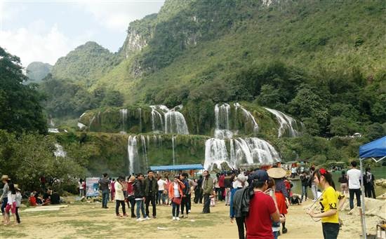 Năm nay dịp nghỉ lễ được dài ngày nên nhiều người có kế hoạch đi chơi dài ngày.