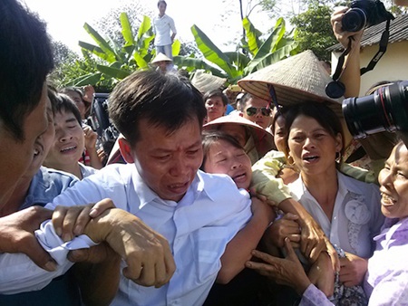 Vụ án oan 10 năm của ông Chấn: Bất ngờ xuất hiện nhân chứng mới - 2 Ông Nguyễn Thanh Chấn được trả tự do sau 10 năm mang án giết người.