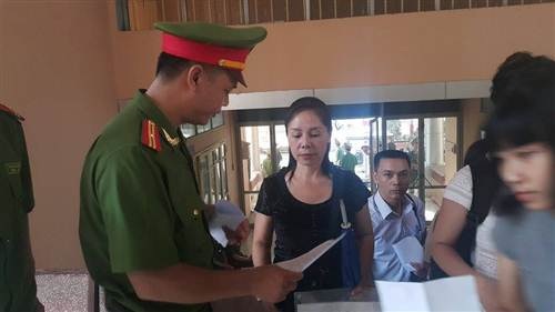 Bị cáo Lý Nguyễn Chung bị đề nghị 12 năm tù - 3 VKS cho rằng lời khai của bà Hà cũng không có căn cứ cụ thể, nghi ngờ suy diễn, mang tính chủ quan.