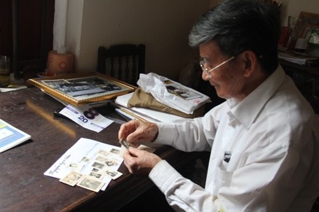 Hiện giờ, ông đang sưu tập những tài liệu, hình ảnh về những người đồng đội của mình