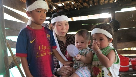 Hơn 65 triệu đồng đến với 3 đứa trẻ sớm mồ côi cha