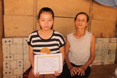 Dù chịu nhiều mất mát, nhưng Trinh luôn cố gắng nén lại nỗi đau để vươn lên trong học tập