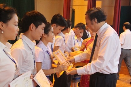 Khóa học 2014-2015 ban đầu có 623 em lưu học sinh Lào đến từ 10 tỉnh