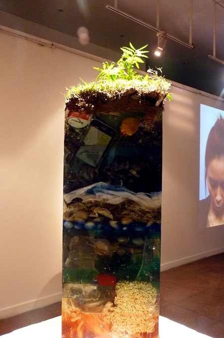 Triển lãm sinh viên khắc sâu tình phụ tử - 9