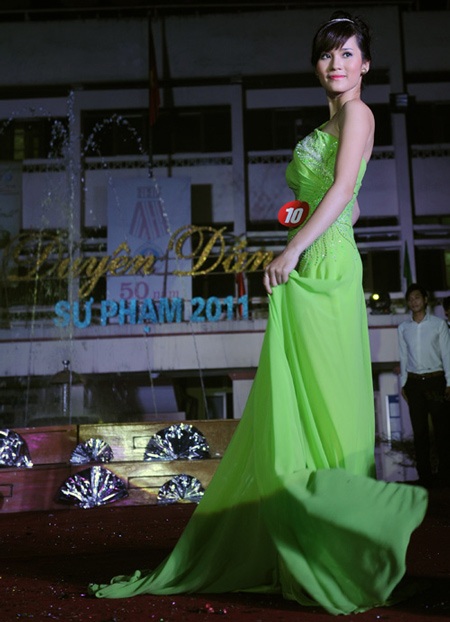 Những hoa khôi tài sắc giảng đường năm 2011 - 7 Những hoa khôi tài sắc giảng đường năm 2011 - 7