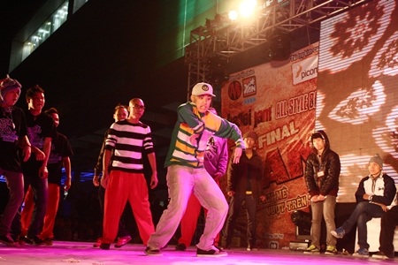 Những “ông anh lớn” giành ngôi quán quân Hanoi Jam - 3