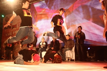 Những “ông anh lớn” giành ngôi quán quân Hanoi Jam - 8