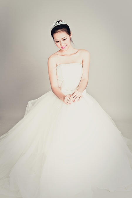 Ngắm cô dâu xinh đẹp Diệp Bảo Ngọc - 4 Ngắm cô dâu xinh đẹp Diệp Bảo Ngọc - 4