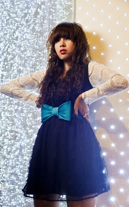 Hồ Mỹ Linh lạ lẫm với hình tượng búp bê tháng 12 - 10