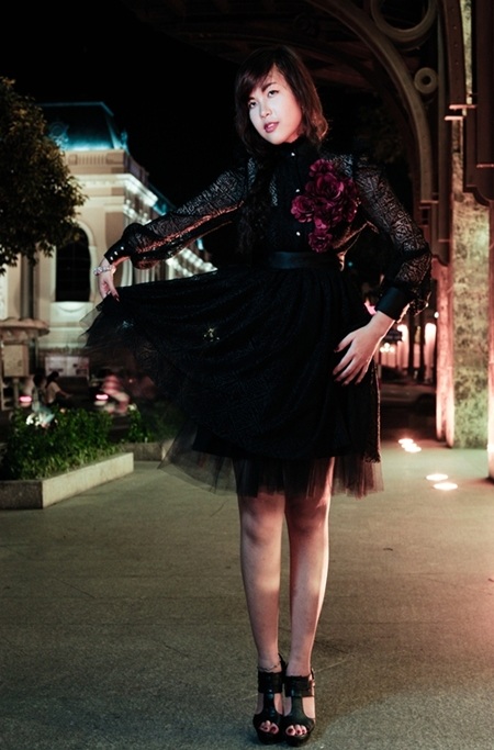 Hồ Mỹ Linh lạ lẫm với hình tượng búp bê tháng 12 - 5