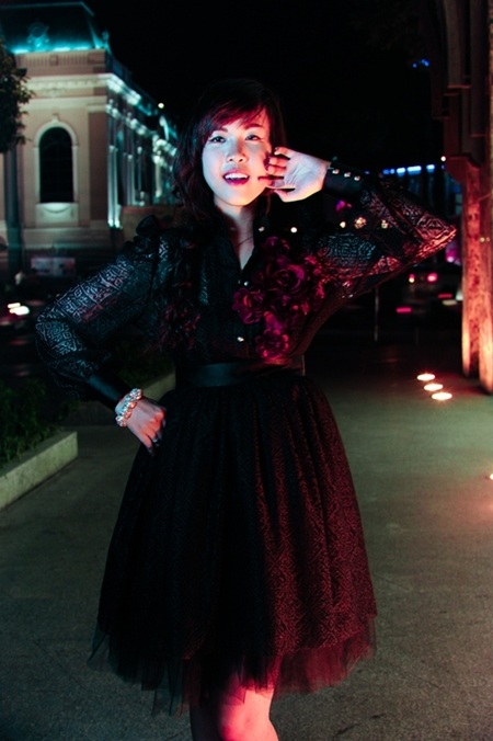 Hồ Mỹ Linh lạ lẫm với hình tượng búp bê tháng 12 - 6