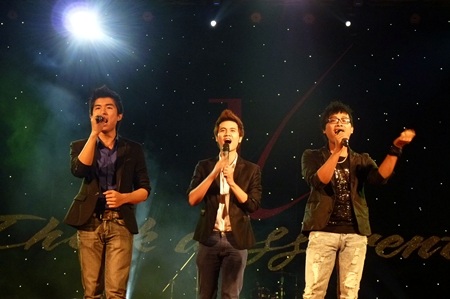 “Cơn bão” Ngũ Cung “càn quét” đại nhạc hội Thăng Long - 3