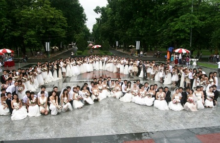 Những trào lưu cưới “độc” nhất năm 2011 - 8