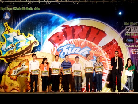 Xem “Thị Nở”, “Chí Phèo” Kinh tế học... phòng tránh thai - 6