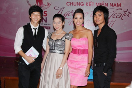 "Thiên sứ" Huỳnh Anh bị các fan nữ “bắt cóc” - 2