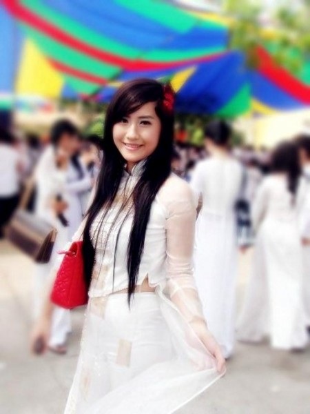 Tinh khôi tà áo trắng các Miss Teen  - 6