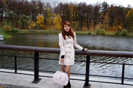 Ngắm Hoài Anh Mango dạo chơi con đường lá vàng nước Nga - 12