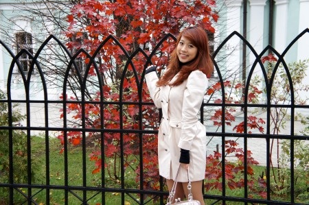 Ngắm Hoài Anh Mango dạo chơi con đường lá vàng nước Nga - 5