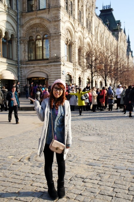 Ngắm Hoài Anh Mango dạo chơi con đường lá vàng nước Nga - 10